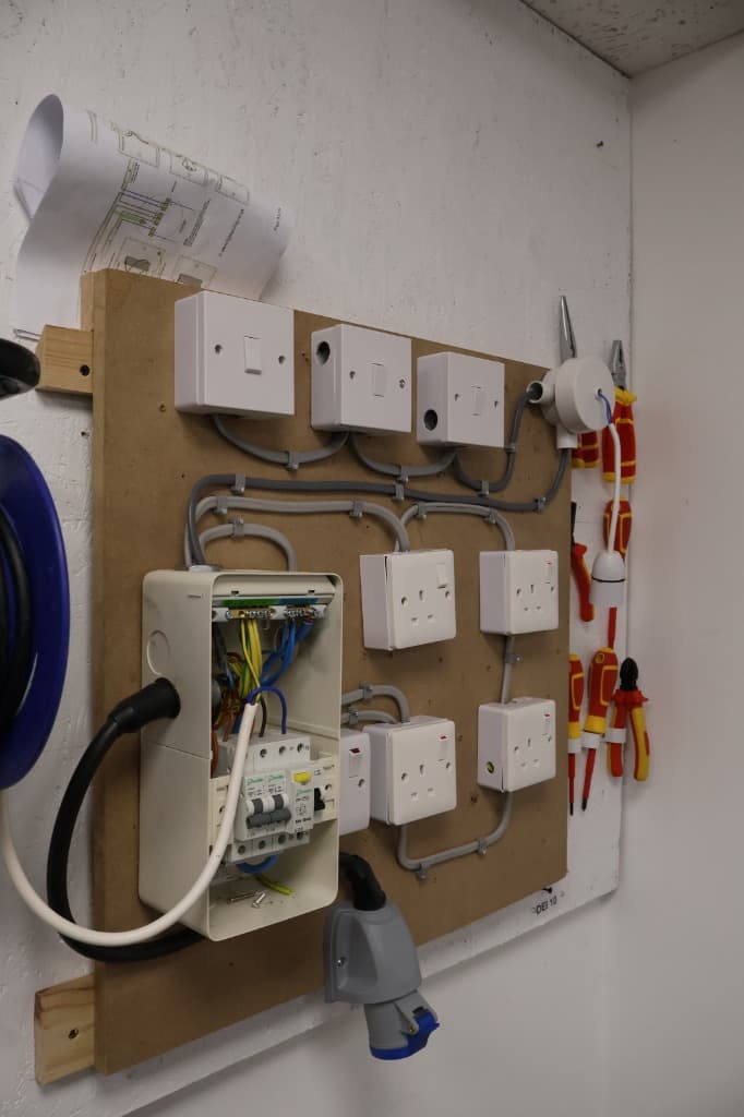 City & Guilds 2365 Level 3 Electrical Diploma Online